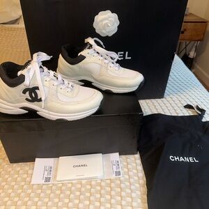35.5 - Chanel White/Black Sneakers